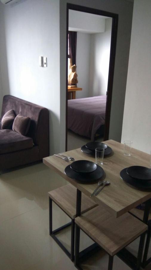 2 Bedrooms - Royal Olive Apartment - Pejaten South Of Yakarta Exterior foto