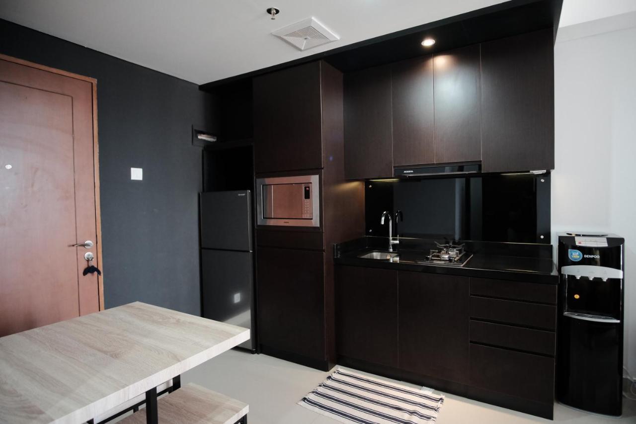 2 Bedrooms - Royal Olive Apartment - Pejaten South Of Yakarta Exterior foto