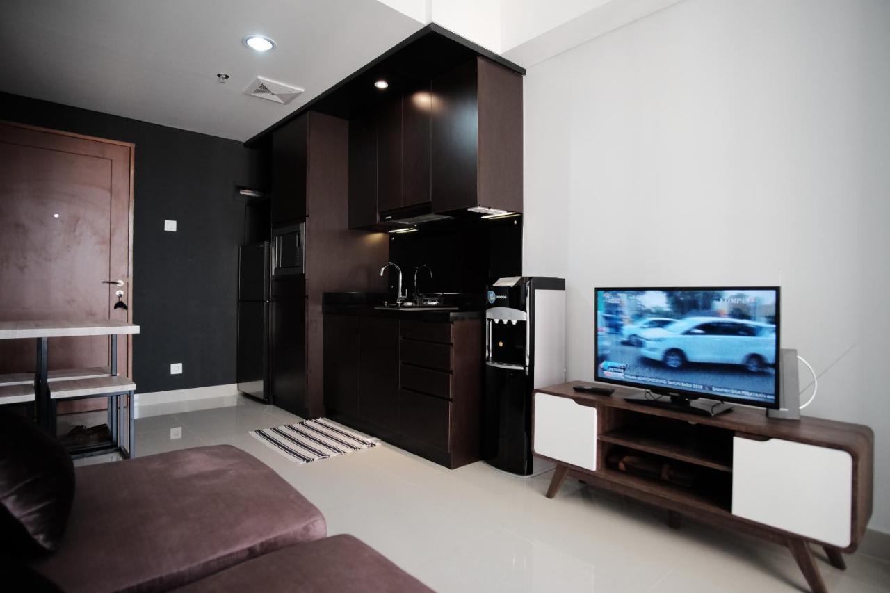 2 Bedrooms - Royal Olive Apartment - Pejaten South Of Yakarta Exterior foto